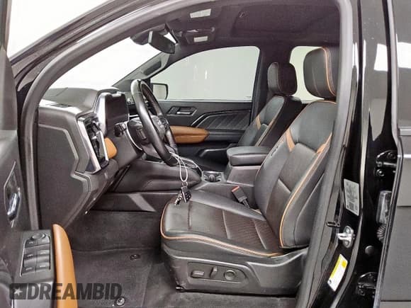 ✅ 2023 GMC Canyon 4WD AT4 • VIN: 1GTP6DEK1P1216751 • Лот: 68849485. Опубликован ранее на Copart с пробегом 66 879 миль. Бесплатный доступ к архиву аукционных продаж из США и подробный отчёт об истории автомобиля на DreamBid. Изображение 7.