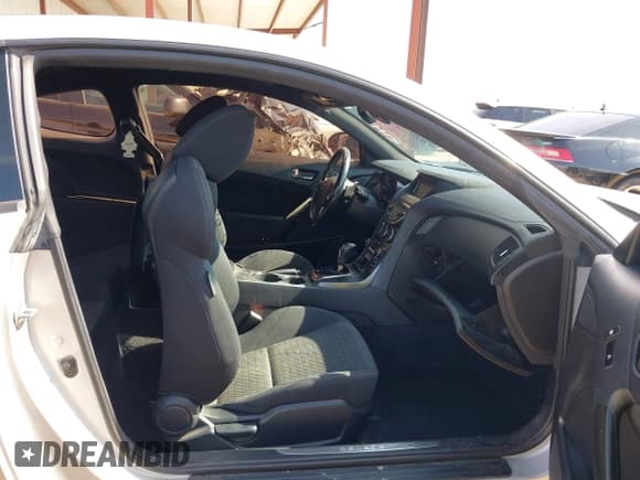 ✅ 2015 Hyundai Genesis Coupe 3.8L Base • VIN: KMHHT6KJXFU128973 • Lot: 42739310. Listed on IAAI with 131,501 mi. Free auction sales archive from the USA and detailed vehicle history report at DreamBid. Image 5.