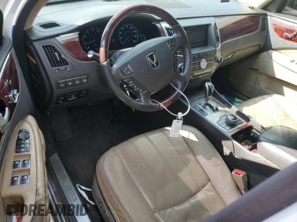 ✅ 2013 Hyundai Equus Signature • VIN: KMHGH4JH0DU069168 • Лот: 82087465. Опубликован ранее на Copart с пробегом 212 966 миль. Бесплатный доступ к архиву аукционных продаж из США и подробный отчёт об истории автомобиля на DreamBid. Изображение 8.