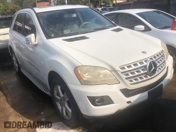 ✅ 2011 Mercedes-Benz M 350 • VIN: 4JGBB5GB6BA695469 • Lot: 73029384. Listed on Copart with 213,824 mi. Free auction sales archive from the USA and detailed vehicle history report at DreamBid. Image 1.