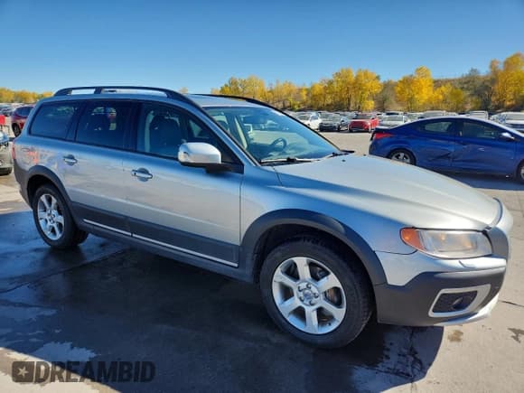 ✅ 2008 Volvo XC70 • VIN: YV4BZ982381028323 • Lot: 87476115. Listed on Copart with 85,292 mi. Free auction sales archive from the USA and detailed vehicle history report at DreamBid. Image 4.