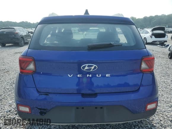 ✅ 2020 Hyundai Venue SEL • VIN: KMHRC8A37LU032104 • Lot: 62115935. Listed on Copart with Not provided. Free auction sales archive from the USA and detailed vehicle history report at DreamBid. Image 6.