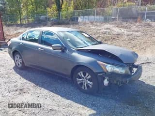 ✅ 2012 Honda Accord LX Premium • VIN: 1HGCP2F40CA232824 • Lot: 43596809. Wystawiony na IAAI z przebiegiem 113 849 mil. Bezpłatny archiwum sprzedaży aukcyjnych z USA i szczegółowy raport historii pojazdu na DreamBid. Zdjęcie 1.