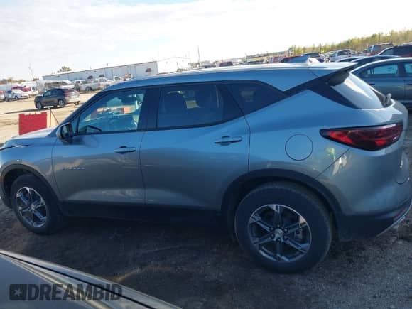 2025 Chevrolet Blazer LT with VIN 3GNKBCR48SS196508, listed as a IAAI auction lot 43585640 with 14,708 mi miles and . Bid and sale history available at DreamBid. Image 15.