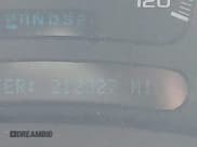 ✅ 2005 Chevrolet Silverado 2500HD LS • VIN: 1GCHK23UX5F857938 • Lot: 42169810. Wystawiony na IAAI z przebiegiem 212 327 mil. Bezpłatny archiwum sprzedaży aukcyjnych z USA i szczegółowy raport historii pojazdu na DreamBid. Zdjęcie 16.