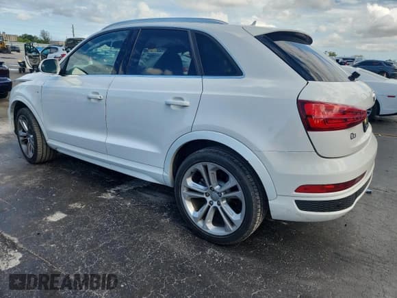 ✅ 2018 Audi Q3 Premium Plus • VIN: WA1HCCFS0JR033382 • Lot: 65125085. Wystawiony na Copart z przebiegiem 35 314 mil. Bezpłatny archiwum sprzedaży aukcyjnych z USA i szczegółowy raport historii pojazdu na DreamBid. Zdjęcie 2.