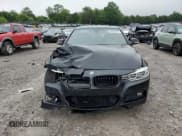 ✅ 2017 BMW 3 Series 340i • VIN: WBA8B3G55HNU35298 • Lot: 58622955. Wystawiony na Copart z przebiegiem 89 104 mil. Bezpłatny archiwum sprzedaży aukcyjnych z USA i szczegółowy raport historii pojazdu na DreamBid. Zdjęcie 5.