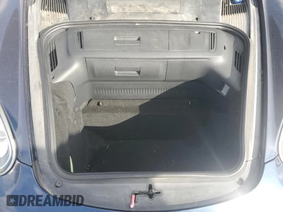 ✅ 2011 Porsche Boxster • VIN: WP0CA2A82BS710342 • Lot: 78186054. Wystawiony na Copart z przebiegiem 85 593 mil. Bezpłatny archiwum sprzedaży aukcyjnych z USA i szczegółowy raport historii pojazdu na DreamBid. Zdjęcie 11.