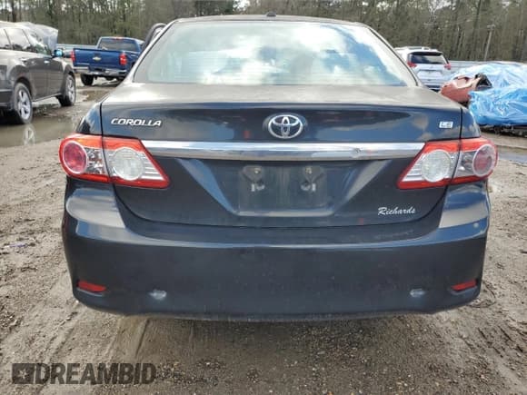 ✅ 2013 Toyota Corolla L • VIN: 5YFBU4EE9DP077616 • Lot: 88148325. Wystawiony na Copart z przebiegiem Nie podano. Bezpłatny archiwum sprzedaży aukcyjnych z USA i szczegółowy raport historii pojazdu na DreamBid. Zdjęcie 6.