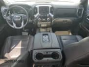 ✅ 2019 GMC Sierra 1500 SLT • VIN: 3GTU9DED4KG161766 • Lot: 66955295. Wystawiony na Copart z przebiegiem 131 303 mil. Bezpłatny archiwum sprzedaży aukcyjnych z USA i szczegółowy raport historii pojazdu na DreamBid. Zdjęcie 8.