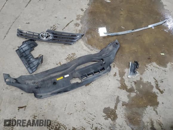 ✅ 2009 Toyota Avalon Limited • VIN: 4T1BK36B89U334758 • Lot: 89736905. Listed on Copart with 110,184 mi. Free auction sales archive from the USA and detailed vehicle history report at DreamBid. Image 12.