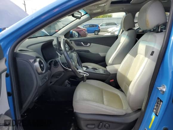 2022 Hyundai Kona Limited z VIN KM8K53AG9NU150739, wystawiony jako Copart lot #75516734 z przebiegiem 68 055 mil mil oraz Czysty tytuł • Clean title. Historia ofert i sprzedaży dostępna na DreamBid. Obrazek 7.