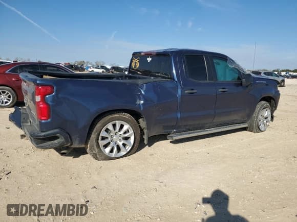 ✅ 2020 Chevrolet Silverado 1500 Custom • VIN: 1GCRWBEK5LZ312066 • Lot: 88494515. Wystawiony na Copart z przebiegiem Nie podano. Bezpłatny archiwum sprzedaży aukcyjnych z USA i szczegółowy raport historii pojazdu na DreamBid. Zdjęcie 3.