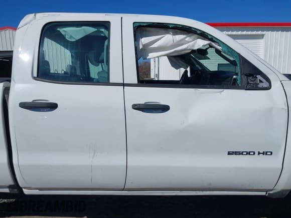 ✅ 2019 Chevrolet Silverado 2500HD Work Truck • VIN: 2GC2CREG7K1151354 • Lot: 41865798. Listed on IAAI with 109,125 mi. Free auction sales archive from the USA and detailed vehicle history report at DreamBid. Image 14.