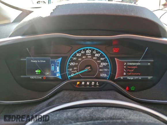 ✅ 2017 Ford C-Max Titanium • VIN: 1FADP5FU5HL105055 • Лот: 94632155. Опубликован ранее на Copart с пробегом 19 570 миль. Бесплатный доступ к архиву аукционных продаж из США и подробный отчёт об истории автомобиля на DreamBid. Изображение 9.