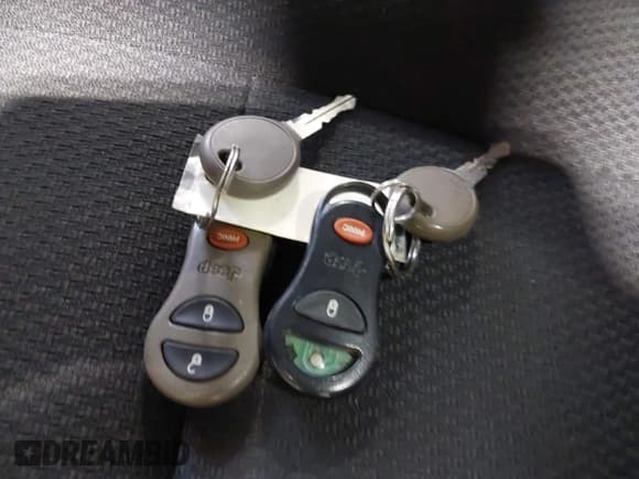 ✅ 2004 Jeep Grand Cherokee Laredo • VIN: 1J4GW48S34C278819 • Lot: 43835097. Listed on IAAI with 144,263 mi. Free auction sales archive from the USA and detailed vehicle history report at DreamBid. Image 11.