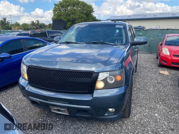 ✅ 2008 Chevrolet Suburban 3LT • VIN: 1GNFC16068R157786 • Лот: 43741637. Опубликован ранее на IAAI с пробегом 199 979 миль. Бесплатный доступ к архиву аукционных продаж из США и подробный отчёт об истории автомобиля на DreamBid. Изображение 6.