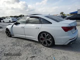 ✅ 2025 Audi S6 Prestige • VIN: WAUFFBF21SN029314 • Lot: 50208675. Listed on Copart with 846 mi. Free auction sales archive from the USA and detailed vehicle history report at DreamBid. Image 2.