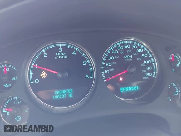 ✅ 2008 Chevrolet Suburban 3LT • VIN: 3GNFC16058G300128 • Lot: 43274093. Listed on IAAI with 188,737 mi. Free auction sales archive from the USA and detailed vehicle history report at DreamBid. Image 7.