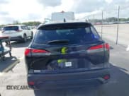 ✅ 2024 Toyota Corolla Cross Hybrid S • VIN: 7MUFBABG6RV021486 • Lot: 43543897. Wystawiony na IAAI z przebiegiem 31 093 mil. Bezpłatny archiwum sprzedaży aukcyjnych z USA i szczegółowy raport historii pojazdu na DreamBid. Zdjęcie 16.