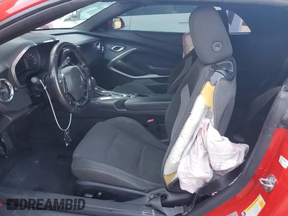 2019 Chevrolet Camaro 1LT с VIN 1G1FB3DX0K0125363, выставлен на аукционе Copart как лот 47320905 с пробегом Не указан миль и Чистый • Clean title. История ставок и продаж доступна на DreamBid. Изображение 7.