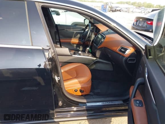 ✅ 2018 Maserati Ghibli • VIN: ZAM57XSA4J1295210 • Lot: 42378480. Listed on IAAI with 43,408 mi. Free auction sales archive from the USA and detailed vehicle history report at DreamBid. Image 5.