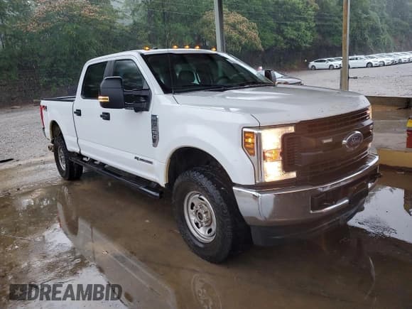 ✅ 2019 Ford F-250 XL • VIN: 1FT7W2BT0KEC13424 • Lot: 58567515. Listed on Copart with 153,298 mi. Free auction sales archive from the USA and detailed vehicle history report at DreamBid. Image 4.