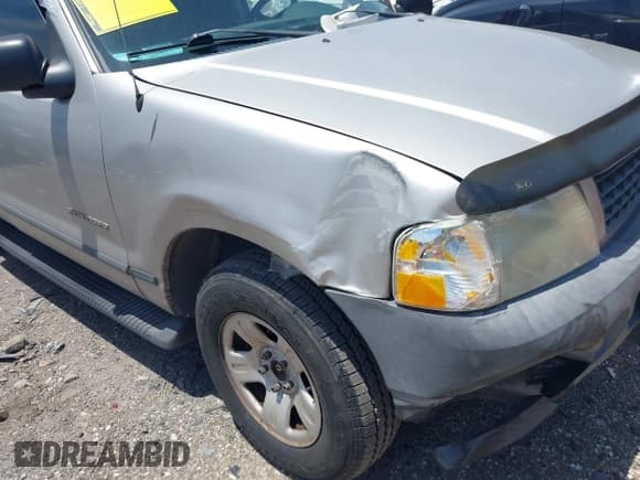 ✅ 2004 Ford Explorer XLS • VIN: 1FMZU62K24ZA19465 • Lot: 42225009. Wystawiony na IAAI z przebiegiem 208 868 mil. Bezpłatny archiwum sprzedaży aukcyjnych z USA i szczegółowy raport historii pojazdu na DreamBid. Zdjęcie 6.