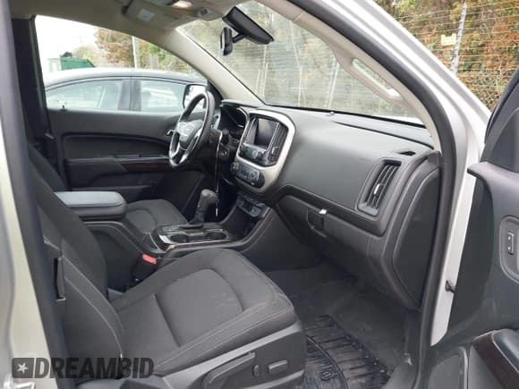 ✅ 2020 GMC Canyon 4WD SLE • VIN: 1GTH6CEN6L1175293 • Лот: 41909988. Опубликован ранее на IAAI с пробегом 13 765 миль. Бесплатный доступ к архиву аукционных продаж из США и подробный отчёт об истории автомобиля на DreamBid. Изображение 5.