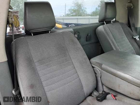 ✅ 2007 Dodge 1500 ST • VIN: 1D7HA16K87J635007 • Лот: 79335734. Опубликован ранее на Copart с пробегом Не указан. Бесплатный доступ к архиву аукционных продаж из США и подробный отчёт об истории автомобиля на DreamBid. Изображение 10.