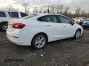 ✅ 2018 Chevrolet Cruze LT • VIN: 1G1BE5SM6J7223510 • Lot: 72013222. Listed on Copart with 43,181 mi. Free auction sales archive from the USA and detailed vehicle history report at DreamBid. Image 3.