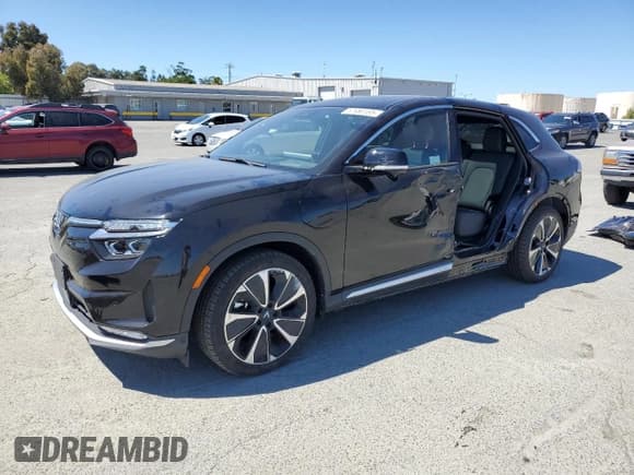 ✅ 2023 VinFast VF 8 Plus • VIN: RLLV1AFA4PH002392 • Лот: 57980185. Опубликован ранее на Copart с пробегом 4 682 миль. Бесплатный доступ к архиву аукционных продаж из США и подробный отчёт об истории автомобиля на DreamBid. Изображение 1.