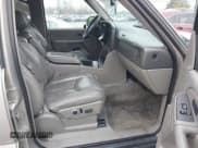 ✅ 2005 Chevrolet Suburban LT • VIN: 3GNFK16Z15G234416 • Лот: 40967737. Опубликован ранее на IAAI с пробегом 197 990 миль. Бесплатный доступ к архиву аукционных продаж из США и подробный отчёт об истории автомобиля на DreamBid. Изображение 5.
