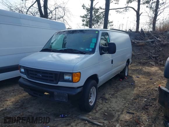 ✅ 2007 Ford Econoline Cargo Commercial • VIN: 1FTNE24W77DA99954 • Лот: 41700231. Опубликован ранее на IAAI с пробегом 212 724 миль. Бесплатный доступ к архиву аукционных продаж из США и подробный отчёт об истории автомобиля на DreamBid. Изображение 2.
