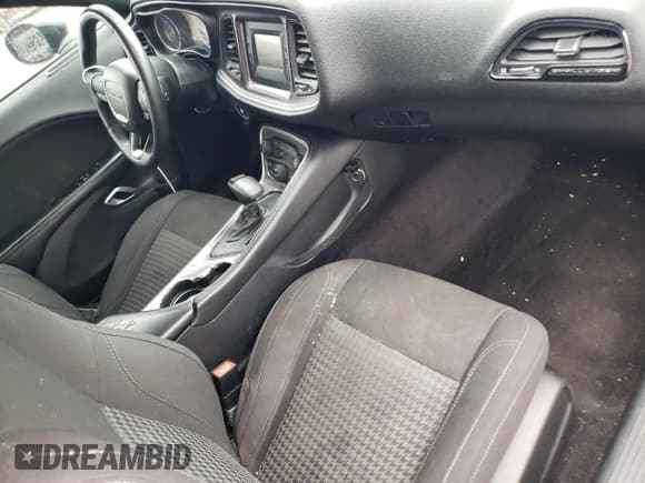 ✅ 2015 Dodge Challenger SXT • VIN: 2C3CDZAG2FH740546 • Lot: 55537814. Wystawiony na Copart z przebiegiem 167 941 mil. Bezpłatny archiwum sprzedaży aukcyjnych z USA i szczegółowy raport historii pojazdu na DreamBid. Zdjęcie 8.