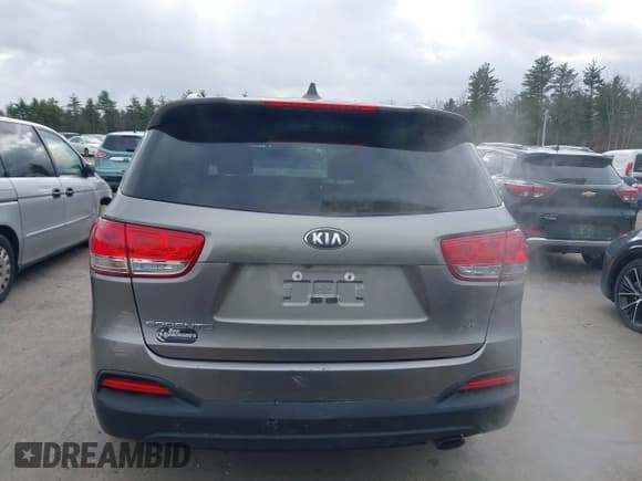 ✅ 2018 Kia Sorento LX • VIN: 5XYPGDA51JG420955 • Лот: 43780389. Опубликован ранее на IAAI с пробегом 188 873 миль. Бесплатный доступ к архиву аукционных продаж из США и подробный отчёт об истории автомобиля на DreamBid. Изображение 17.