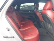 ✅ 2023 Kia K5 GT-Line • VIN: 5XXG64J29PG187977 • Lot: 43410232. Wystawiony na IAAI z przebiegiem 83 877 mil. Bezpłatny archiwum sprzedaży aukcyjnych z USA i szczegółowy raport historii pojazdu na DreamBid. Zdjęcie 8.