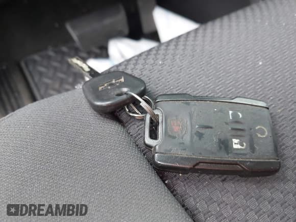 ✅ 2015 Chevrolet Silverado 1500 LT • VIN: 3GCUKREC1FG308043 • Лот: 43293725. Опубликован ранее на IAAI с пробегом 60 363 миль. Бесплатный доступ к архиву аукционных продаж из США и подробный отчёт об истории автомобиля на DreamBid. Изображение 11.