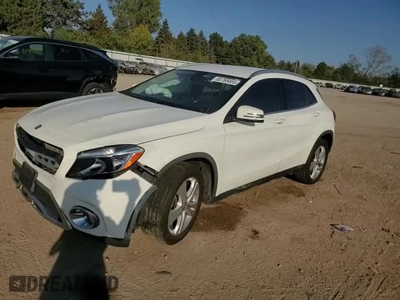 ✅ 2018 Mercedes-Benz GLA 250 • VIN: WDCTG4GB6JJ373119 • Лот: 83765465. Опубликован ранее на Copart с пробегом 129 969 миль. Бесплатный доступ к архиву аукционных продаж из США и подробный отчёт об истории автомобиля на DreamBid. Изображение 13.