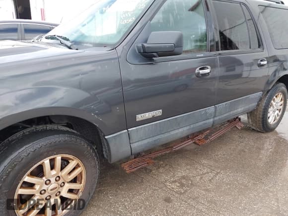 ✅ 2007 Ford Expedition Max XLT • VIN: 1FMFK16577LA00305 • Лот: 43413155. Опубликован ранее на IAAI с пробегом 163 631 миль. Бесплатный доступ к архиву аукционных продаж из США и подробный отчёт об истории автомобиля на DreamBid. Изображение 6.