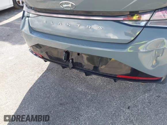 ✅ 2022 Hyundai Elantra N Line • VIN: KMHLR4AF5NU247023 • Lot: 43398290. Listed on IAAI with 33,841 mi. Free auction sales archive from the USA and detailed vehicle history report at DreamBid. Image 18.