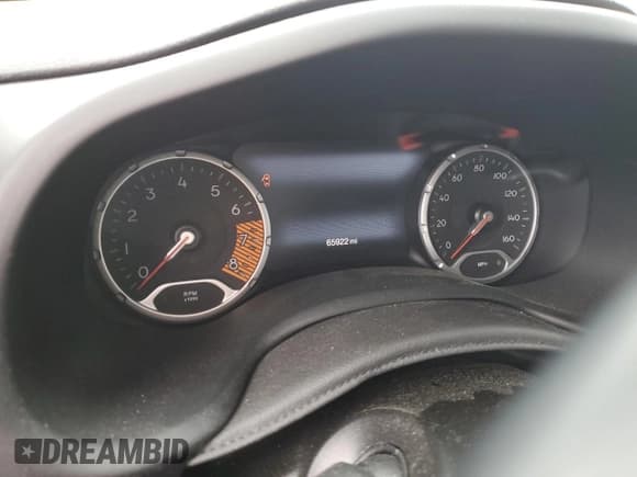 ✅ 2020 Jeep Renegade Trailhawk • VIN: ZACNJBC13LPL78375 • Lot: 84416125. Listed on Copart with 65,922 mi. Free auction sales archive from the USA and detailed vehicle history report at DreamBid. Image 9.