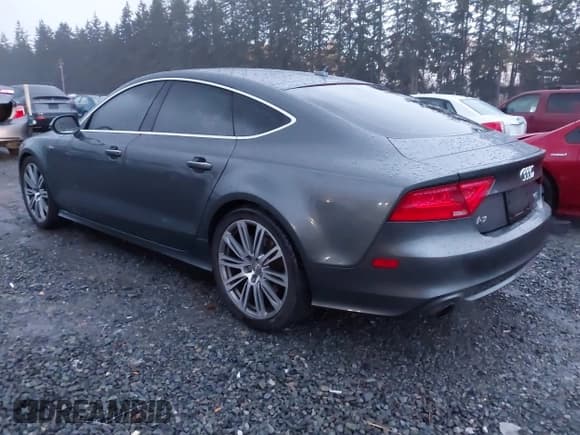✅ 2013 Audi A7 Prestige • VIN: WAU3GAFC5DN103503 • Lot: 43635691. Listed on IAAI with 101,488 mi. Free auction sales archive from the USA and detailed vehicle history report at DreamBid. Image 3.