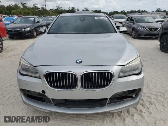 ✅ 2013 BMW 7 Series 750i xDrive • VIN: WBAYB6C52DD223708 • Лот: 53602985. Опубликован ранее на Copart с пробегом 161 139 миль. Бесплатный доступ к архиву аукционных продаж из США и подробный отчёт об истории автомобиля на DreamBid. Изображение 5.
