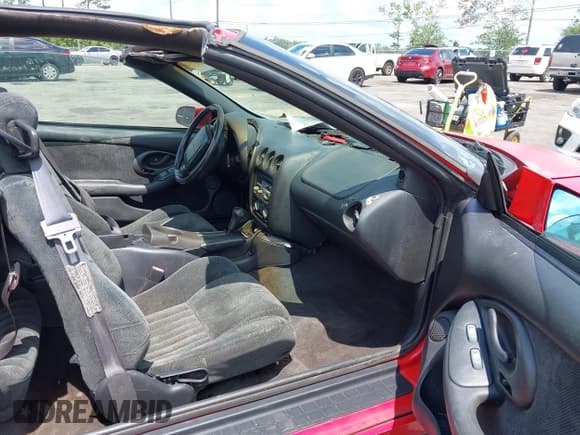 ✅ 2002 Pontiac Firebird Firebird • VIN: 2G2FS22K222167237 • Lot: 42787932. Wystawiony na IAAI z przebiegiem Nie podano. Bezpłatny archiwum sprzedaży aukcyjnych z USA i szczegółowy raport historii pojazdu na DreamBid. Zdjęcie 5.