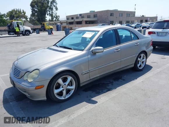✅ 2004 Mercedes-Benz C 230 Kompressor • VIN: WDBRF40J64F508593 • Lot: 42454790. Listed on IAAI with Not provided. Free auction sales archive from the USA and detailed vehicle history report at DreamBid. Image 2.
