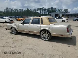 ✅ 1989 Lincoln Town Car • VIN: 1LNBM81F8KY816906 • Lot: 51316715. Listed on Copart with 361,830 mi. Free auction sales archive from the USA and detailed vehicle history report at DreamBid. Image 2.