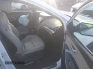 ✅ 2017 Hyundai Santa Fe 2.4L • VIN: 5XYZUDLB6HG432873 • Лот: 43500879. Опубликован ранее на IAAI с пробегом 160 025 миль. Бесплатный доступ к архиву аукционных продаж из США и подробный отчёт об истории автомобиля на DreamBid. Изображение 5.