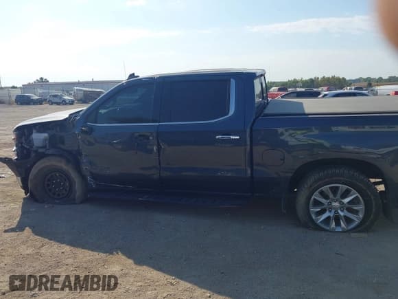 ✅ 2022 Chevrolet Silverado 1500 LTZ • VIN: 1GCUYGEL8NZ201900 • Лот: 43334436. Опубликован ранее на IAAI с пробегом 70 060 миль. Бесплатный доступ к архиву аукционных продаж из США и подробный отчёт об истории автомобиля на DreamBid. Изображение 14.