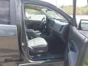 ✅ 2018 Chevrolet Colorado 4WD Work Truck • VIN: 1GCGTBEN8J1141920 • Лот: 43080248. Опубликован ранее на IAAI с пробегом 86 682 миль. Бесплатный доступ к архиву аукционных продаж из США и подробный отчёт об истории автомобиля на DreamBid. Изображение 5.